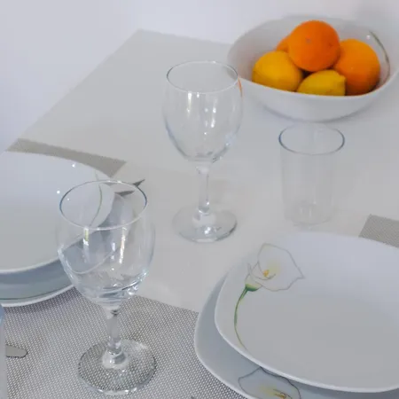 Apartament House Dinavast